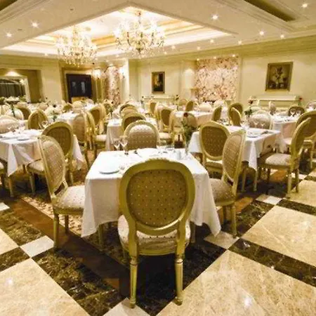 Elite World Taksim 5*