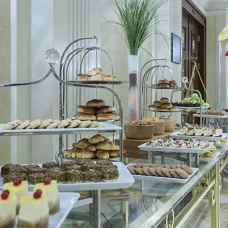 Elite World Taksim 5*