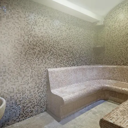 Elite World Taksim 5*