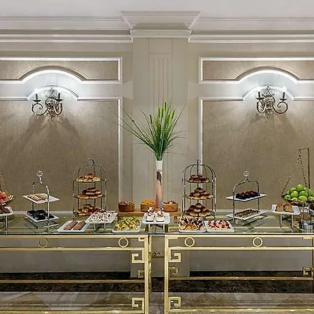 Elite World Taksim מלון 5*