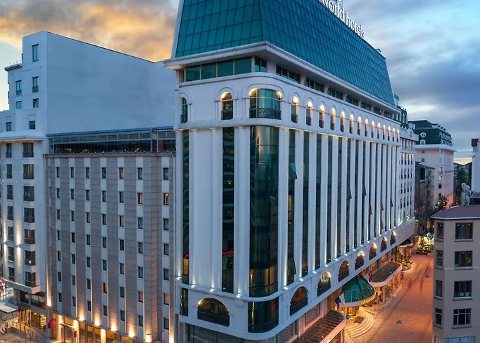 Elite World Taksim 5*