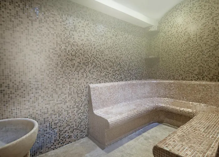 Elite World Taksim 5*