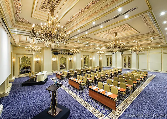 Elite World Taksim 5* Стамбул