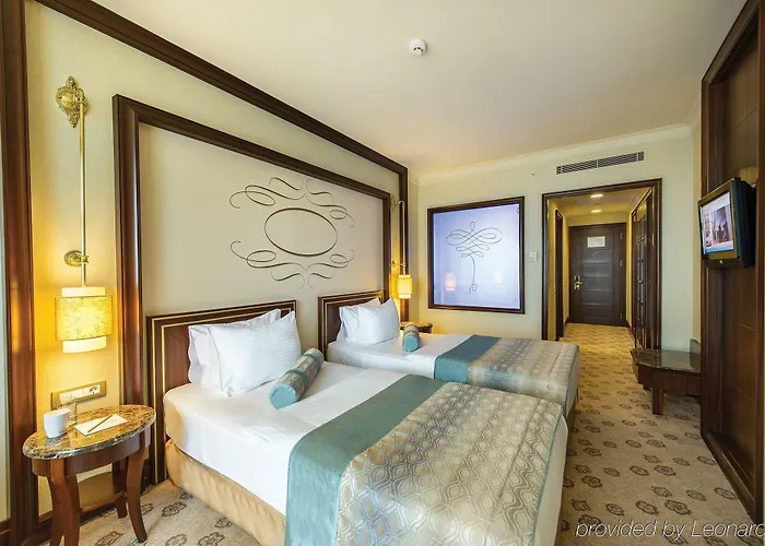 Elite World Taksim 5*