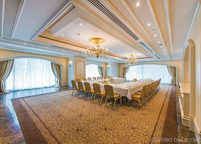 Отель Elite World Taksim 5*