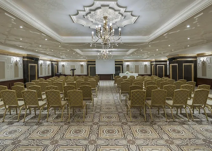 Elite World Taksim 5*